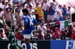 乐鱼体育网页版登录入口-关于瓦伦西亚主场大胜格拉纳达，紧追前四的信息