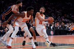 乐鱼体育登录-老鹰力克灰熊，特雷杨全场36分