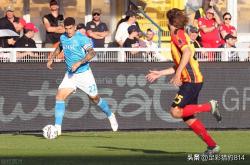 乐鱼体育在线-包含那不勒斯防线表现低迷，球迷批评后防不力的词条