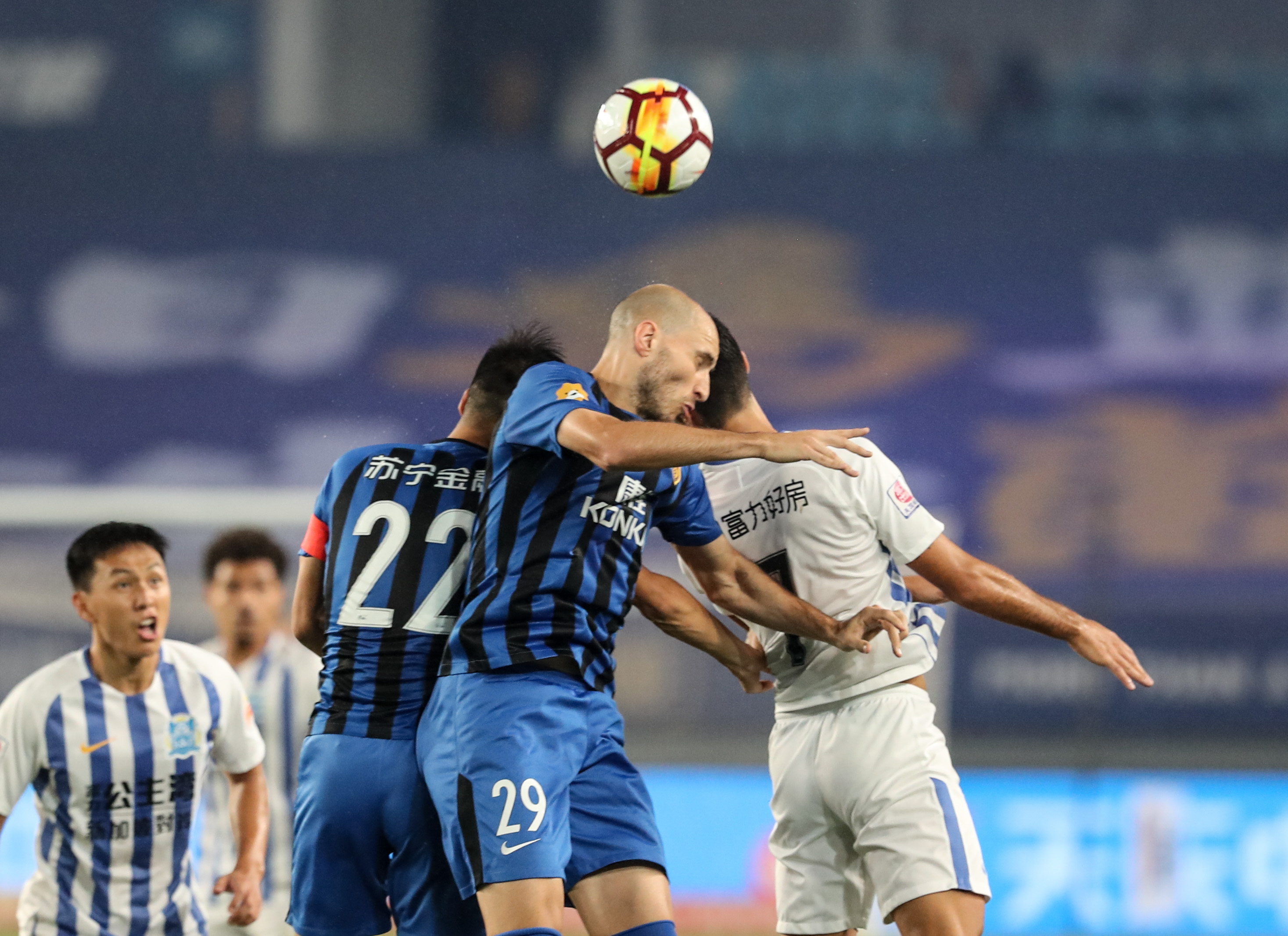 关于富力客场战平苏宁,积分榜位置保持不变的信息 关于富力客场战平苏宁,积分榜位置保持不变的信息