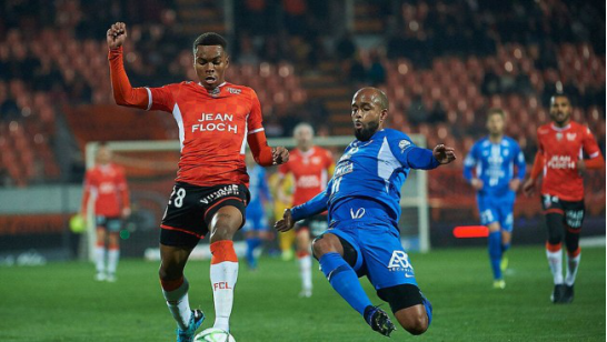 里昂客场胜卡昂，强势晋级积分榜的简单介绍