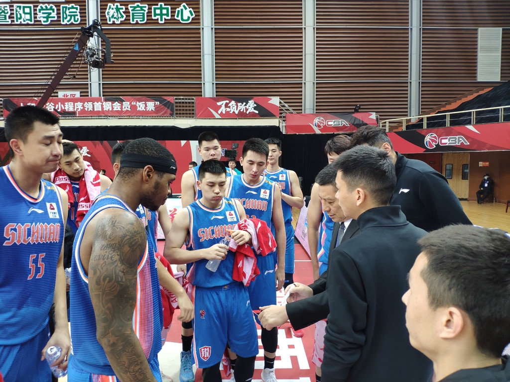 四川男篮再下一城，稳固前八位置