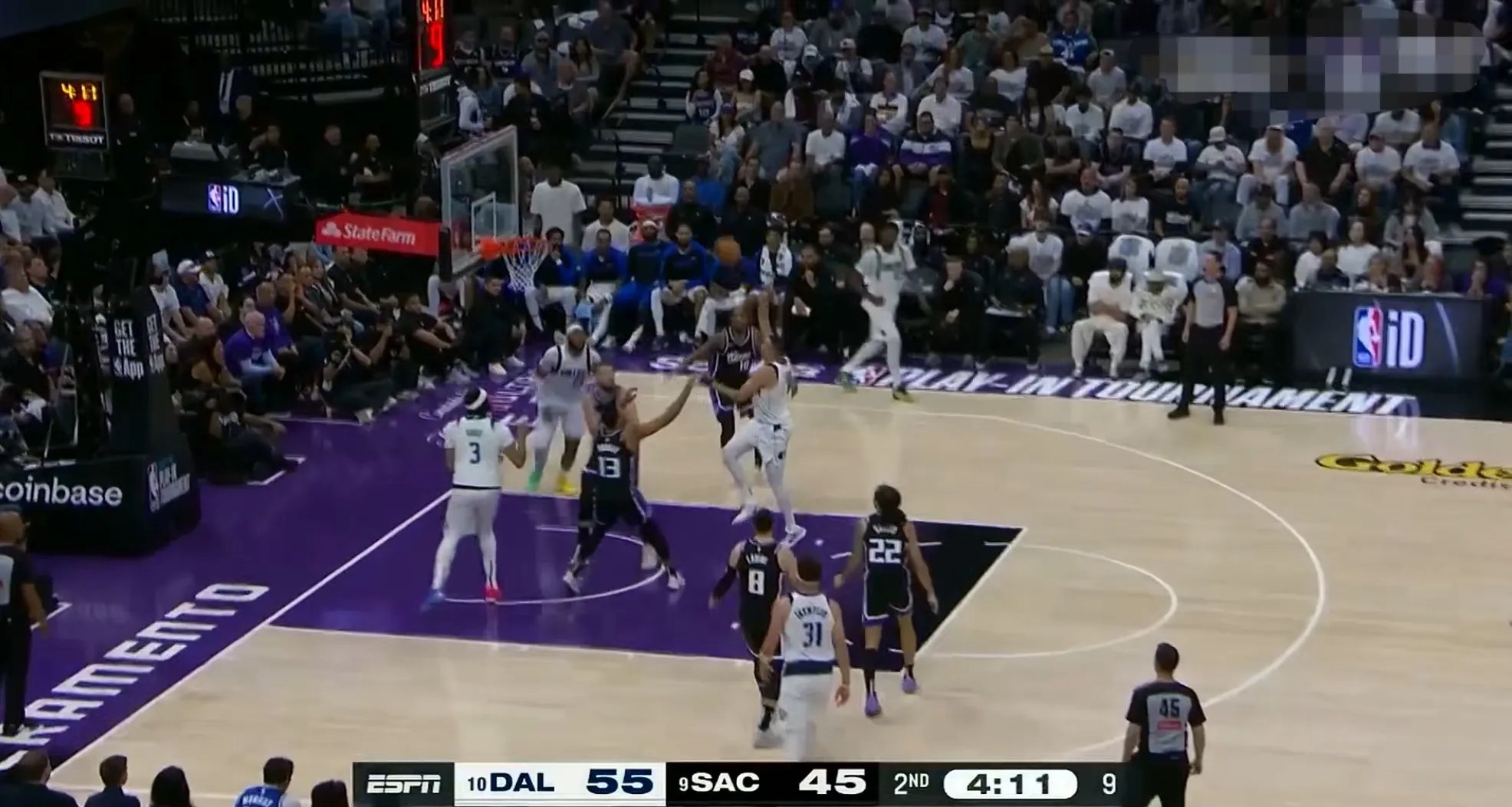 独行侠击败魔术,取得两连胜 独行侠击败魔术,取得两连胜