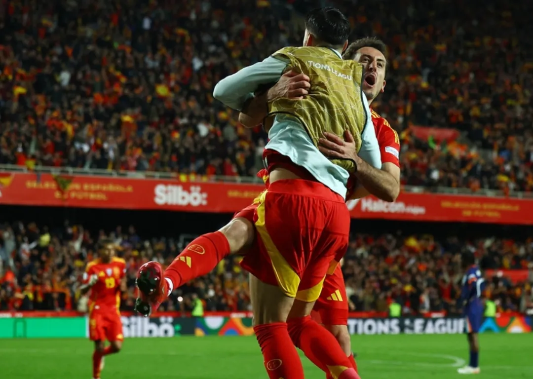 包含不伦瑞克中场获得国家队征召,备战国际比赛的词条 包含不伦瑞克中场获得国家队征召,备战国际比赛的词条