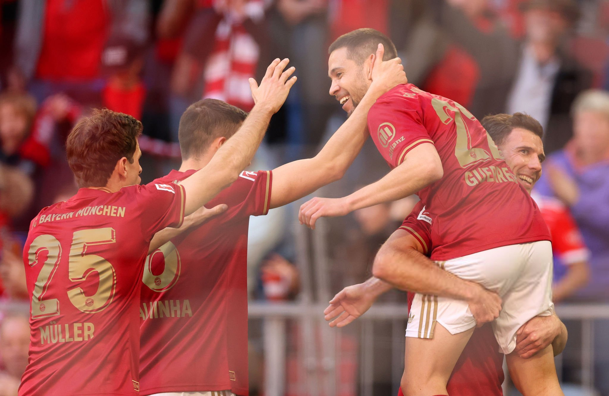 包含拜仁慕尼黑遭遇尴尬失利,德甲榜首位置陷入动荡的词条 包含拜仁慕尼黑遭遇尴尬失利,德甲榜首位置陷入动荡的词条