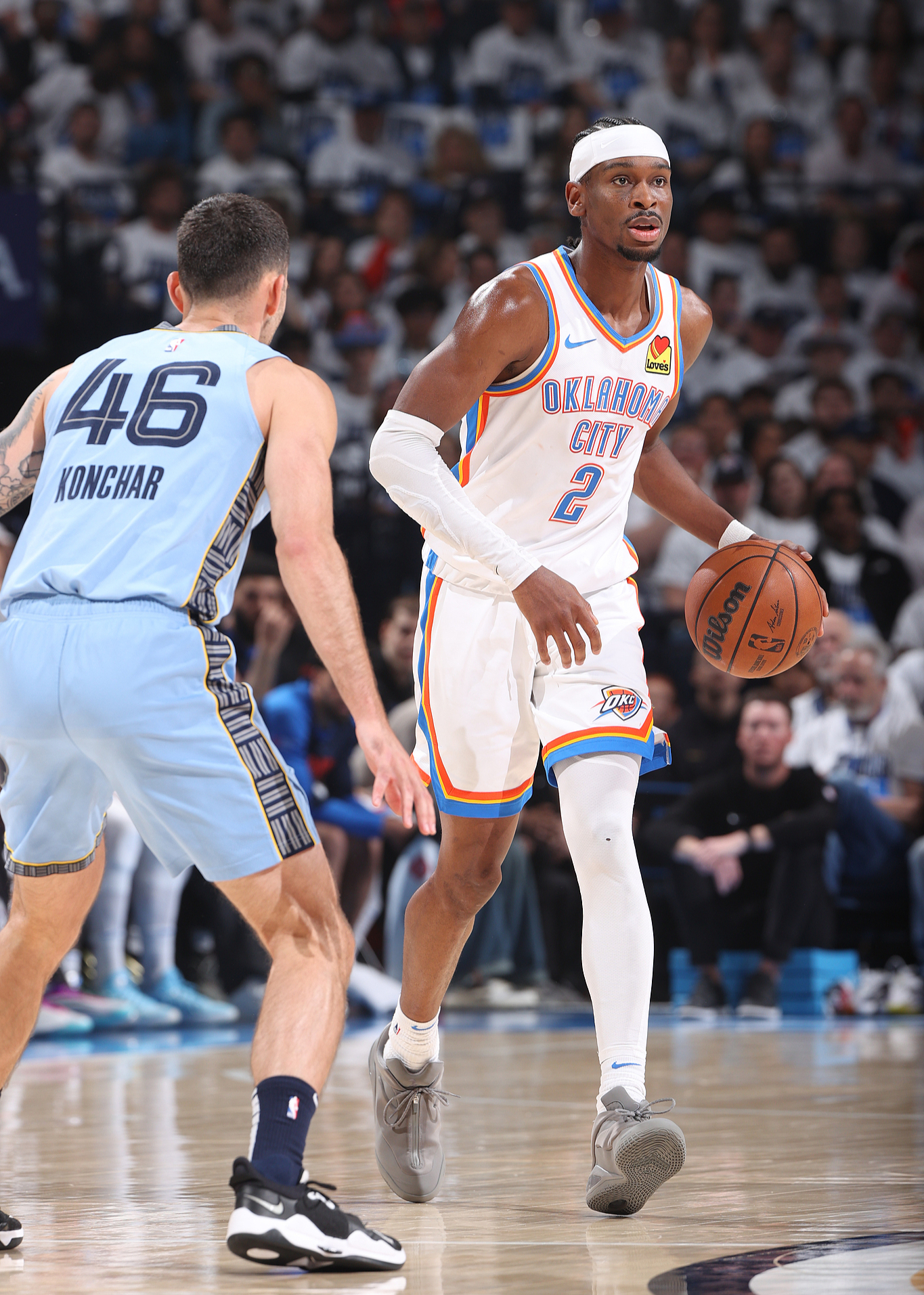 雷霆主场力克灰熊,取得胜利 雷霆主场力克灰熊,取得胜利