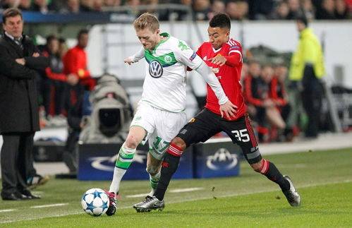 格拉茨主场击败门兴格拉德巴赫,锁定德甲冠军的简单介绍 格拉茨主场击败门兴格拉德巴赫,锁定德甲冠军的简单介绍