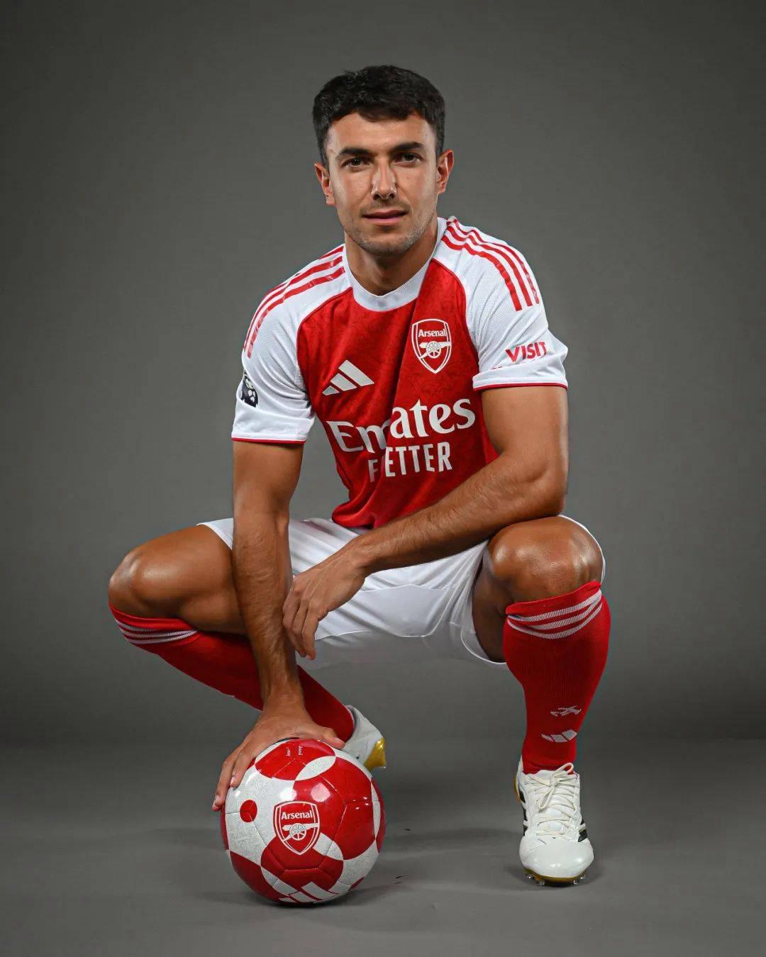 阿森纳客场告捷，球队稳步提升排名