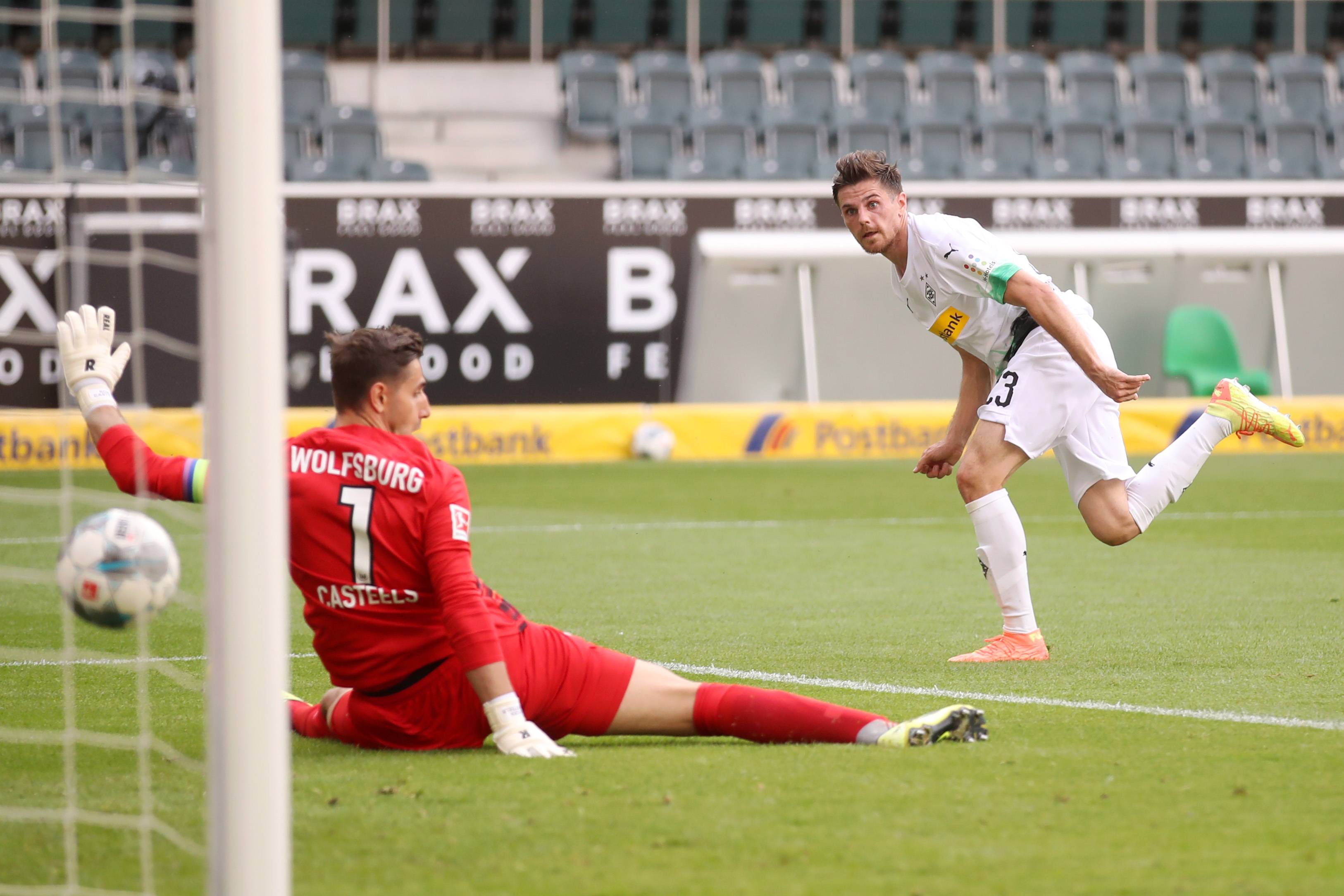 沃尔夫斯堡在德甲联赛中迎来胜利